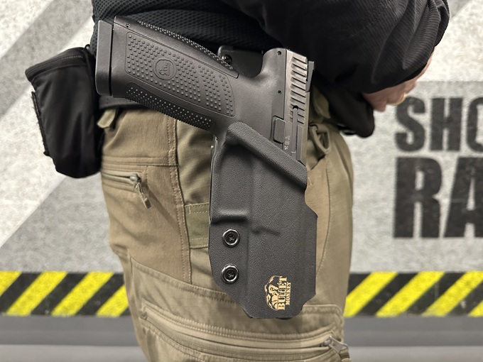 CZ P10 F OWB Holster Rechtshänder Schwarz